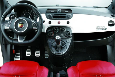 Abarth 500 1.4 16v T-Jet 2008 view 3