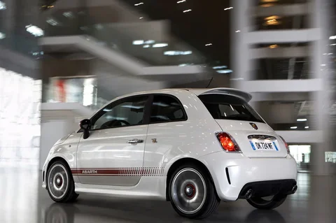 Abarth 500 1.4 16v T-Jet 2008 view 7