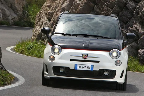 Abarth 500 500C 1.4 16v T-Jet 2011 view 6