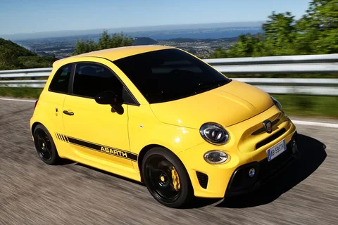 Abarth 595 1.4 T-Jet 145 2016 view 8