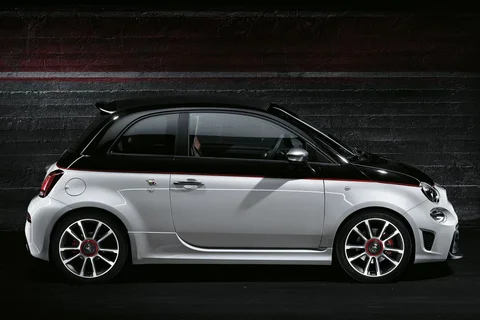 Abarth 595 Cabrio 1.4 T-Jet 145 2016 view 9