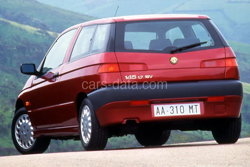 Alfa Romeo 145 1.6 i.e. 1994 front view