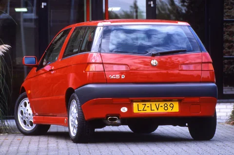 Alfa Romeo 145 1.6 i.e. 1994 view 5