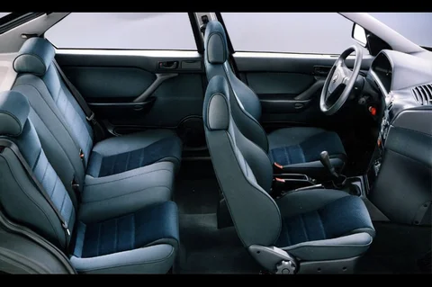 Alfa Romeo 146 1.4 i.e. 1995 view 8