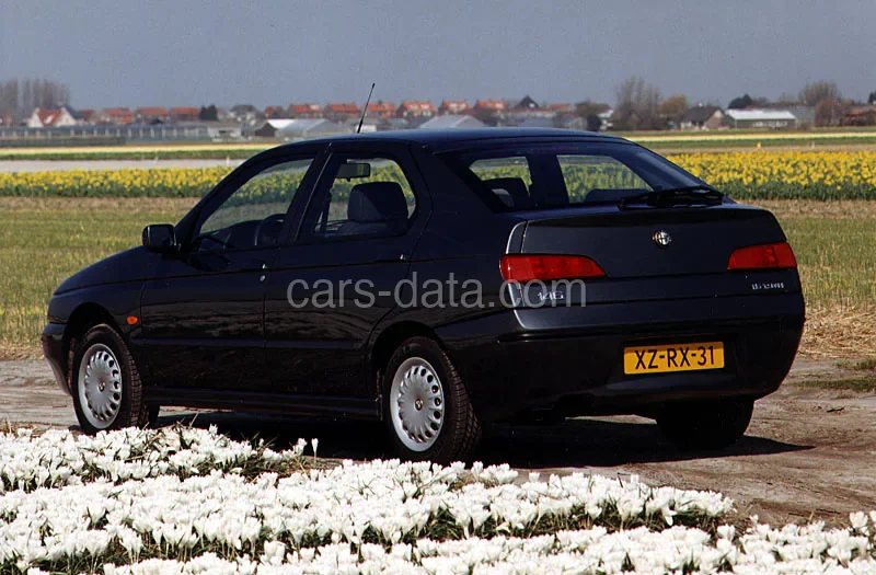 Alfa Romeo 146 TI 1999 front view