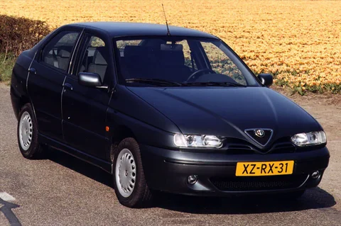 Alfa Romeo 146 TI 1999 view 4