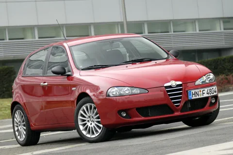 Alfa Romeo 147 1.6 T.Spark 16V Impression 2005 view 3