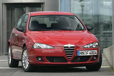 Alfa Romeo 147 1.6 T.Spark 16V Impression 2005 view 8