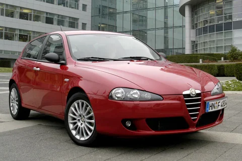 Alfa Romeo 147 1.6 T.Spark 16V Impression 2005 view 10