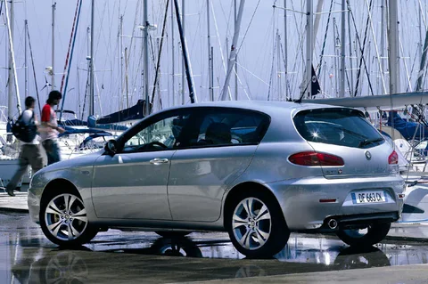 Alfa Romeo 147 1.9 JTDm Impression 2007 view 5