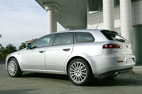 Alfa Romeo 159 Sportwagon 1.9 JTS Impression 2006 view 12