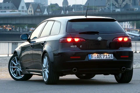 Alfa Romeo 159 Sportwagon 1.9 JTS Progression 2008 view 10