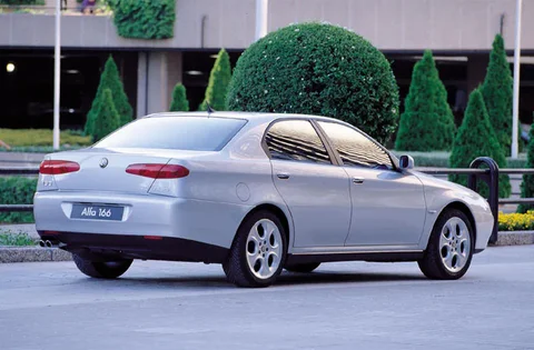 Alfa Romeo 166 2.4 JTD Progression 2002 view 11