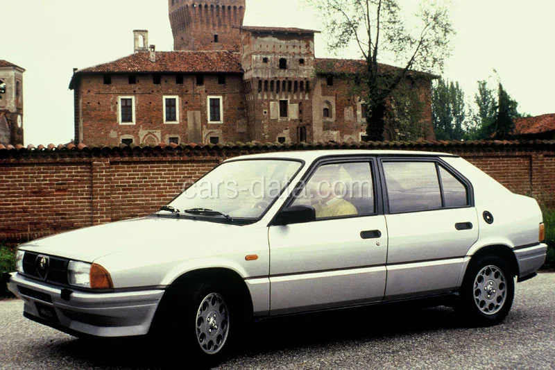 Alfa Romeo 33 1.3 Milano 1985 front view