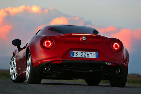 Alfa Romeo 4C 1.750 Tbi 2013 view 10