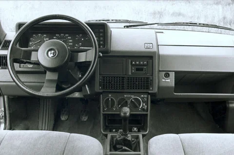 Alfa Romeo 90 2.0 1984 view 1