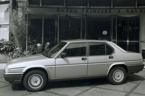 Alfa Romeo 90 2.0 1984 view 3