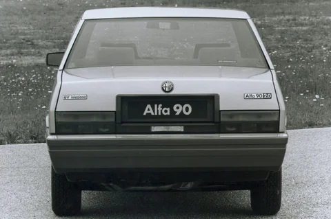 Alfa Romeo 90 2.0 1984 view 2