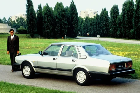 Alfa Romeo Alfa 6 2.5 V6 1983 view 3