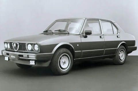 Alfa Romeo Alfetta 2.0 1983 view 3