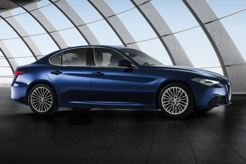 Alfa Romeo Giulia 2.0T 200hp 2016 view 5