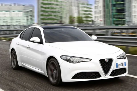 Alfa Romeo Giulia 2.0T 200hp 2016 view 12