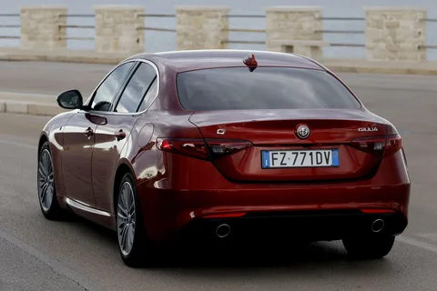 Alfa Romeo Giulia 2.0T 200hp 2020 view 12