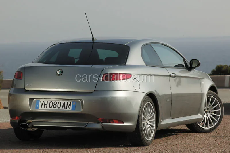Alfa Romeo GT 1.9 JTDm 16V Impression 2005 front view