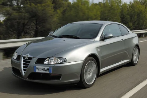 Alfa Romeo GT 1.9 JTDm 16V Impression 2005 view 4