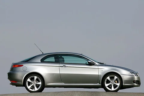 Alfa Romeo GT 1.9 JTDm 16V Impression 2005 view 11