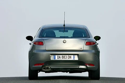 Alfa Romeo GT 1.9 JTDm 16V Impression 2005 view 12