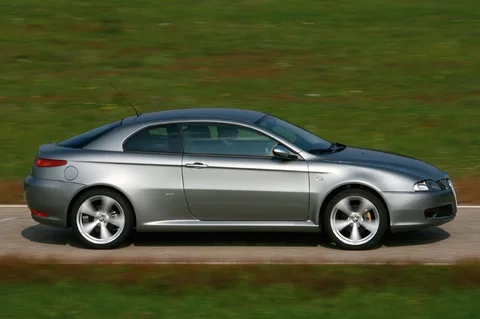 Alfa Romeo GT 2.0 JTS 16V Progression 2007 view 2