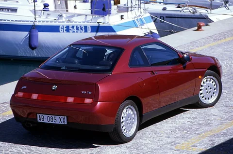 Alfa Romeo GTV 2.0 V6 TB 1995 view 3