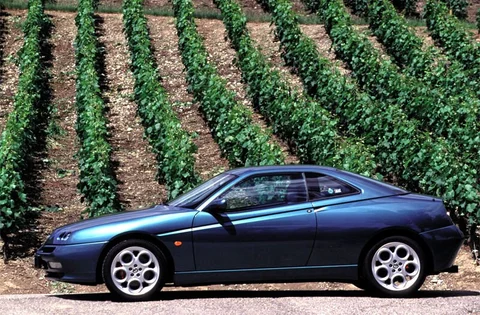 Alfa Romeo GTV 3.0 V6 24V 1998 view 3