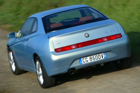 Alfa Romeo GTV 3.2 V6 24V 2003 view 9
