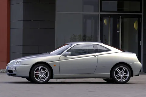 Alfa Romeo GTV 3.2 V6 24V 2003 view 2