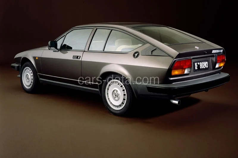 Alfa Romeo GTV 1981 — Esterno 1