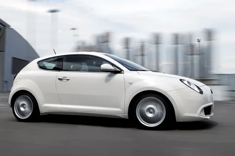 Alfa Romeo Mito 1.4 Centenario 2010 view 5