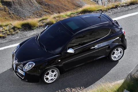 Alfa Romeo Mito 1.4 8V Impression 2013 view 9