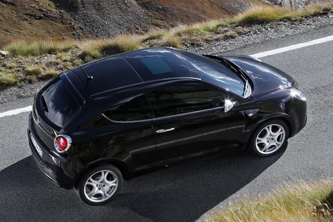 Alfa Romeo Mito 1.4 8V Impression 2013 view 12