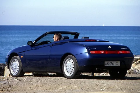 Alfa Romeo Spider 3.0 V6 1995 view 9