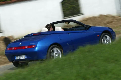 Alfa Romeo Spider 3.2 V6 24V 2003 view 1