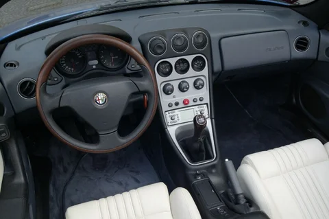 Alfa Romeo Spider 3.2 V6 24V 2003 view 8
