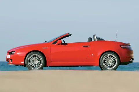 Alfa Romeo Spider 2.2 JTS 2006 view 10