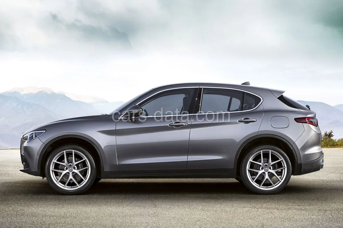 Alfa Romeo Stelvio 2.2 JTD 150hp Super 2017 front view