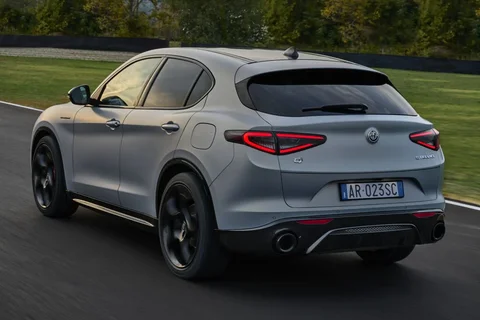 Alfa Romeo Stelvio 2023 front view