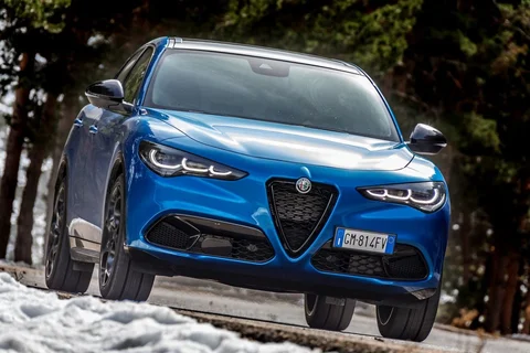 Alfa Romeo Stelvio Quadrifoglio 2023 view 8
