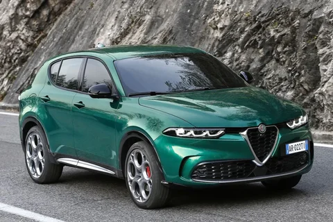 Alfa Romeo Tonale 1.5T Hybrid 160hp Ti 2022 view 9