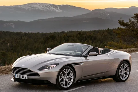 Aston Martin DB11 4.0 V8 Volante 2018 view 2