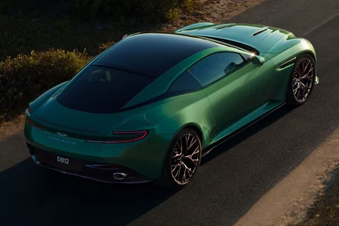 Aston Martin DB12 4.0 V8 Coupé 2024 view 6